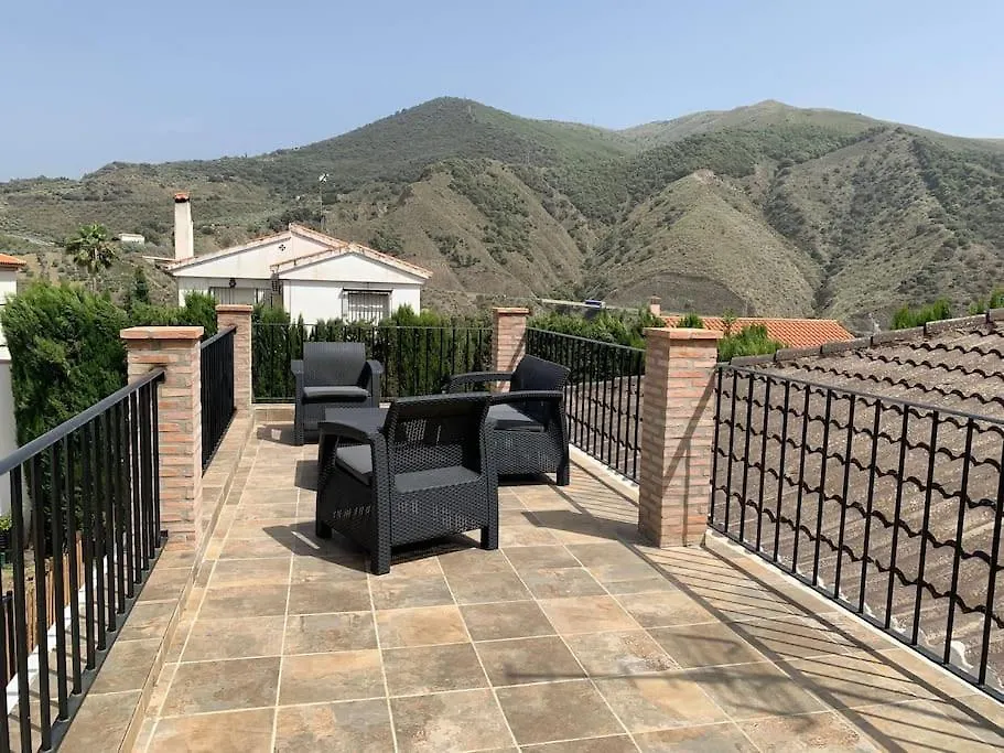 Cortijo Los Pinillos Pinos Genil Holiday home
